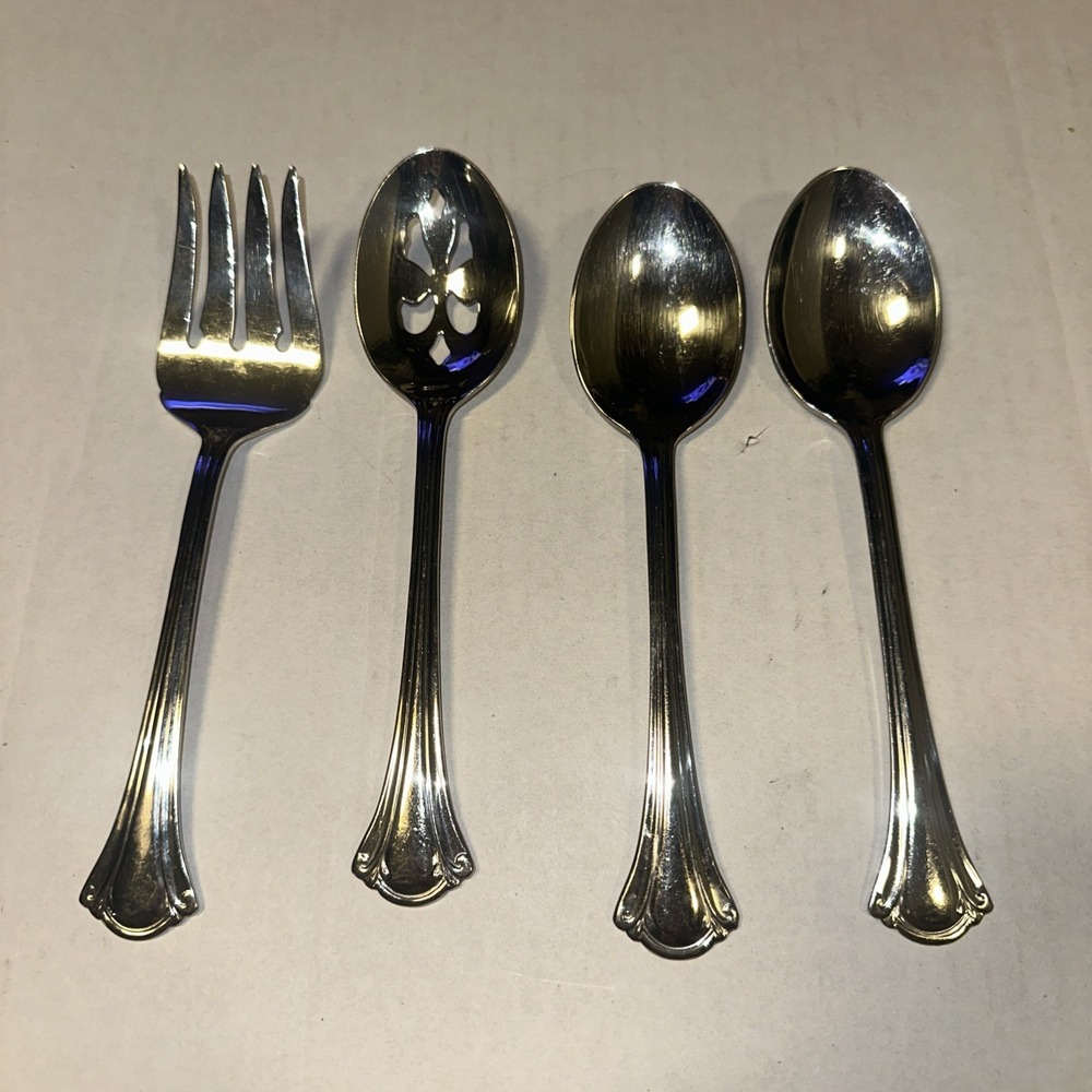 International RESPLENDENCE Stainless Lyon 18/10 Silverware Glossy Serving Set
